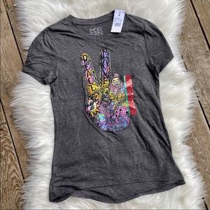 Women’s Prace and Love T-Shirt,  Medium. Super soft!